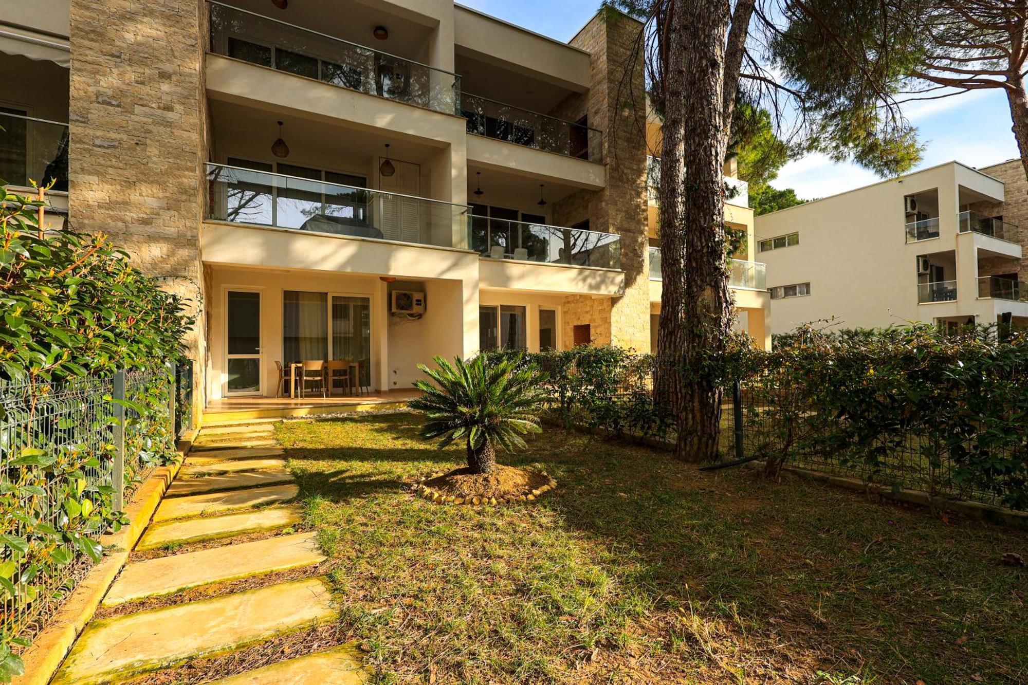 Sanpietro Vacation Rentals Plazhi San Pietro Экстерьер фото