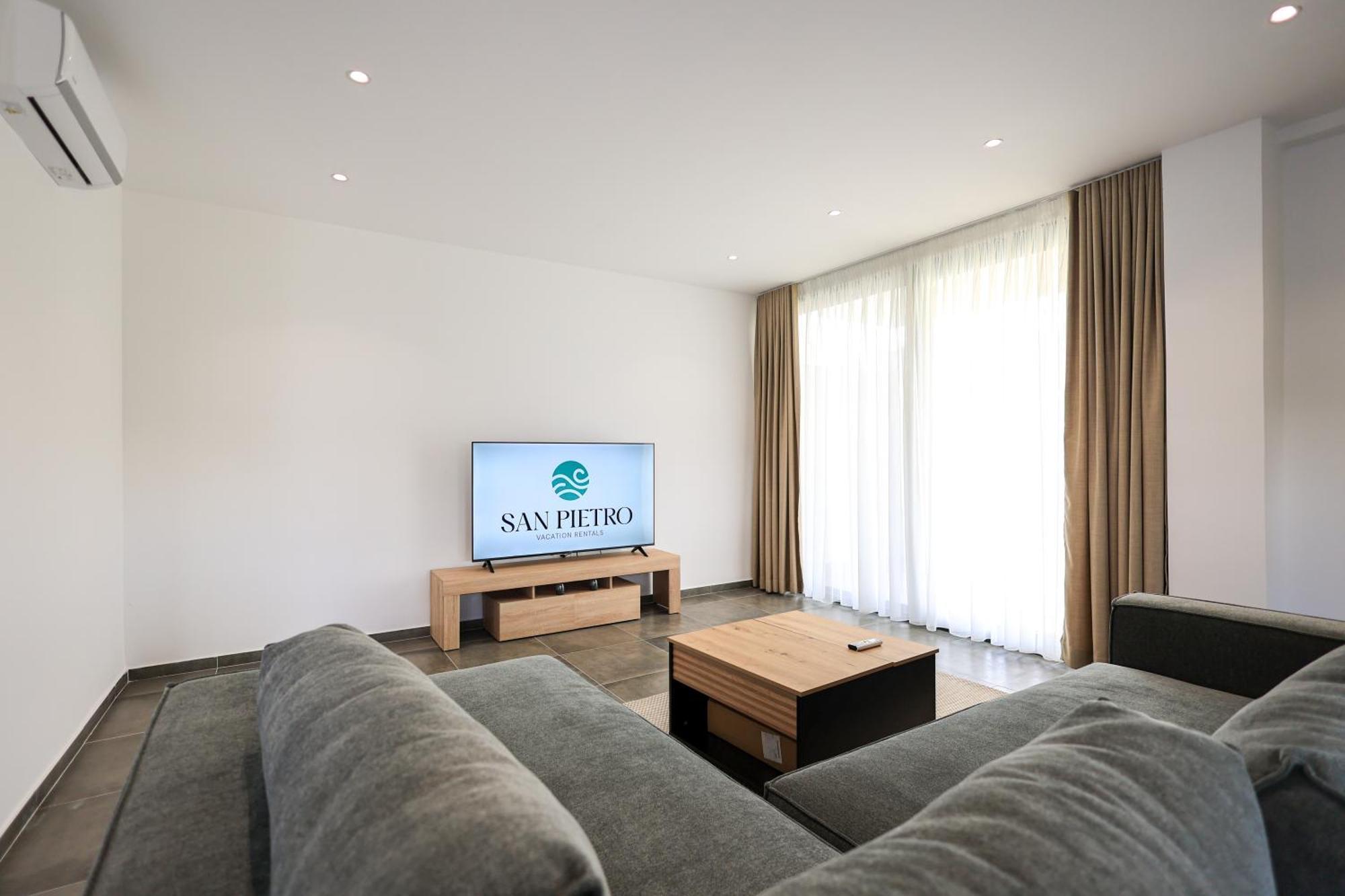 Sanpietro Vacation Rentals Plazhi San Pietro Экстерьер фото
